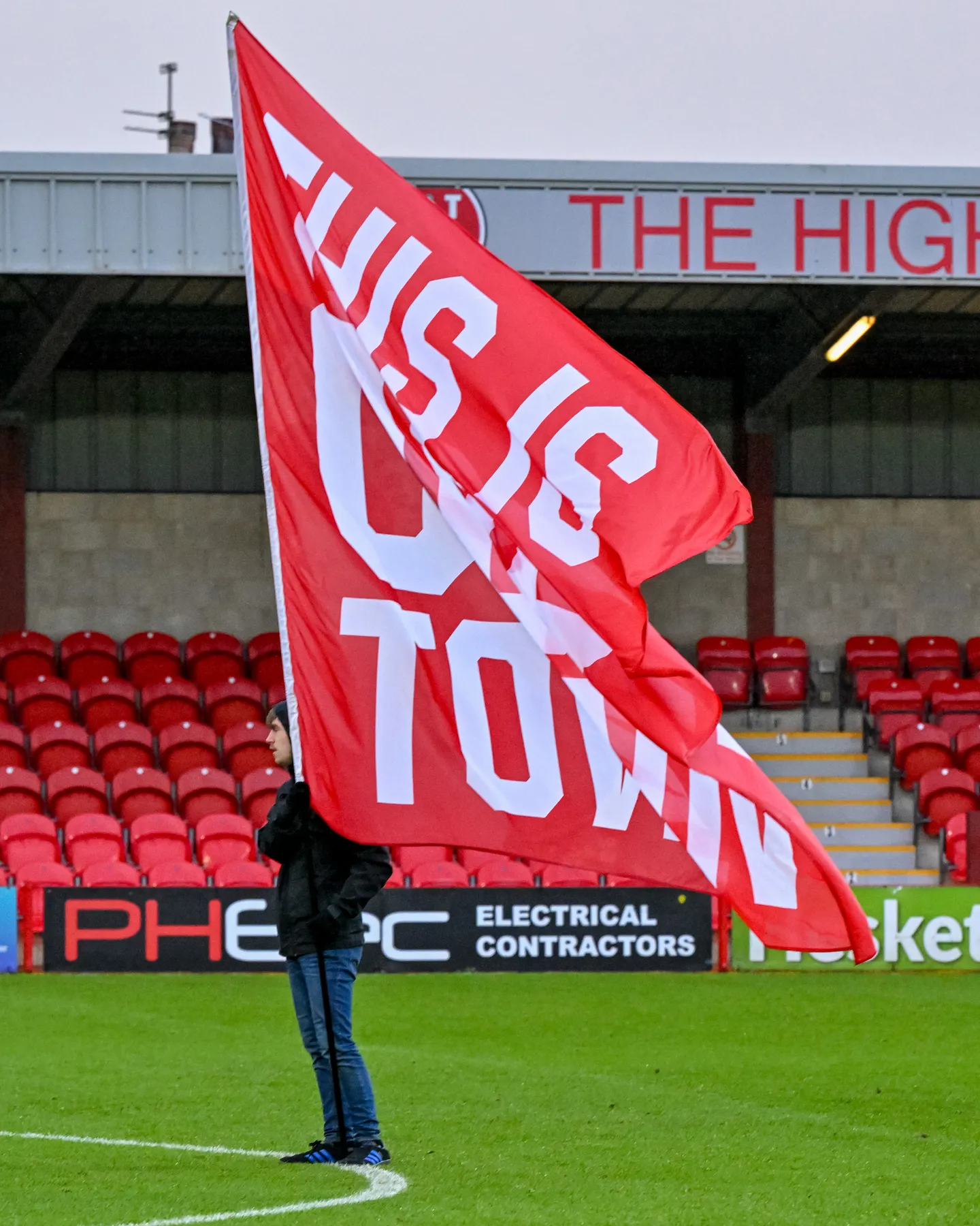 Fan Gallery: Cod Army bring the noise on FA Cup second round afternoon ...